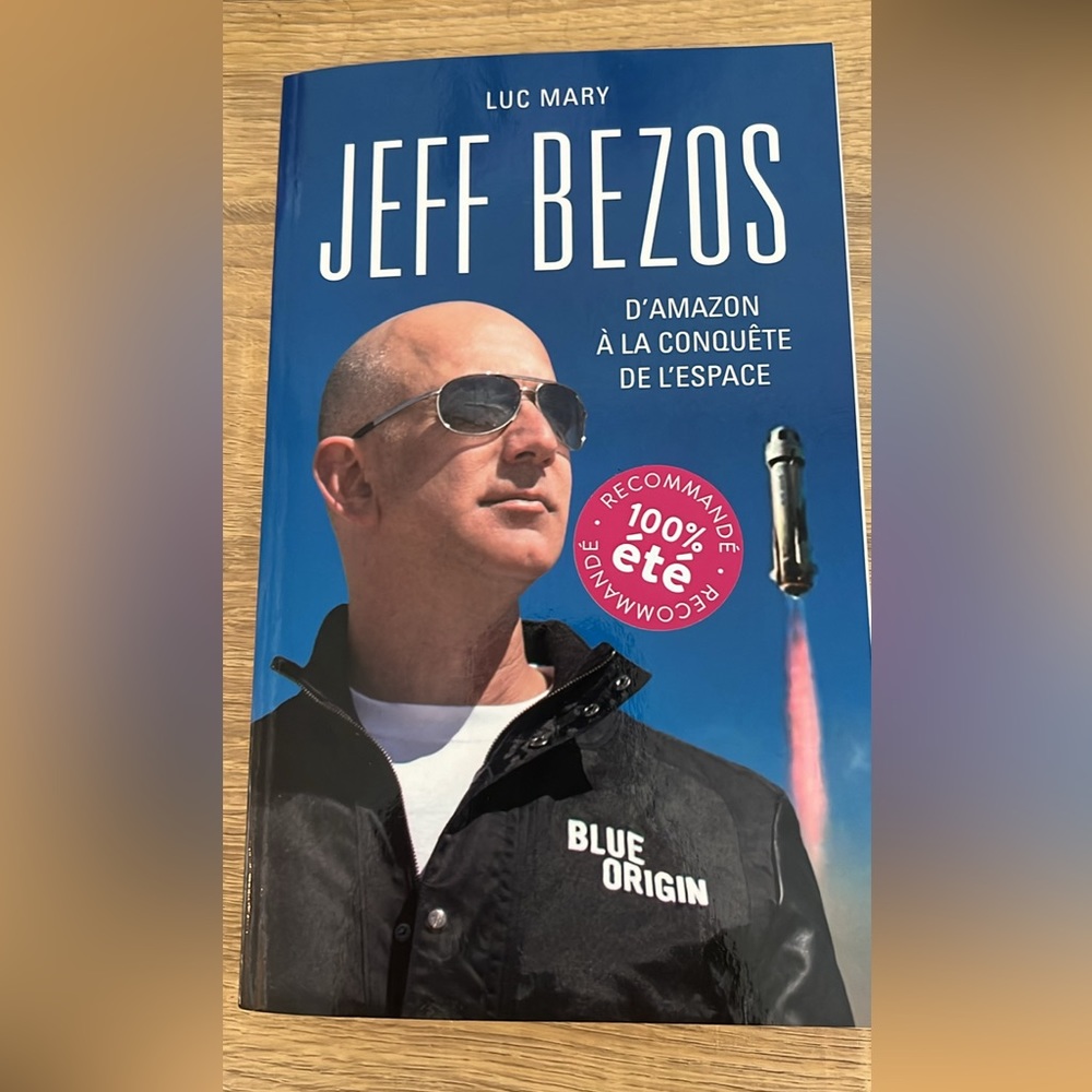 Livre neuf . En francais